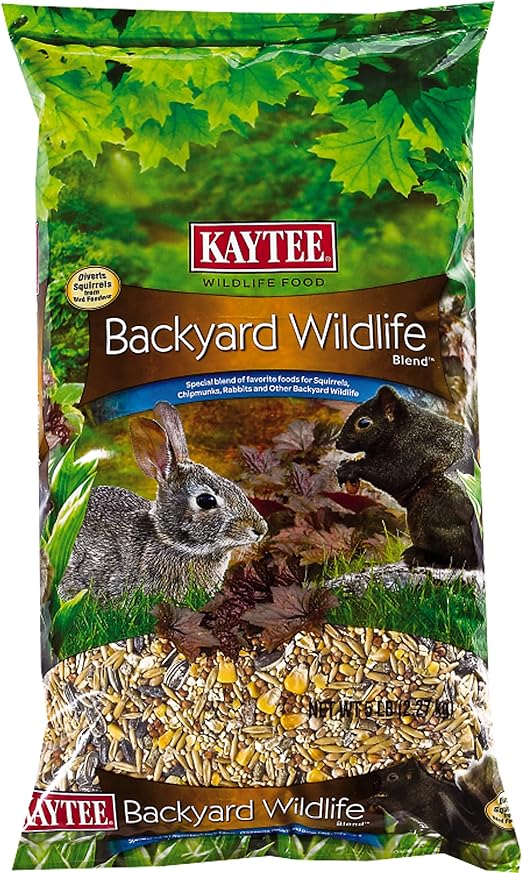 squirrel-lovers'-gift-ideas-backyard-wildlife-squirrel-food-blend