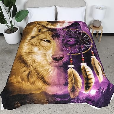wolf-gift-ideas-dreamcatcher-wolf-fleece-blanket