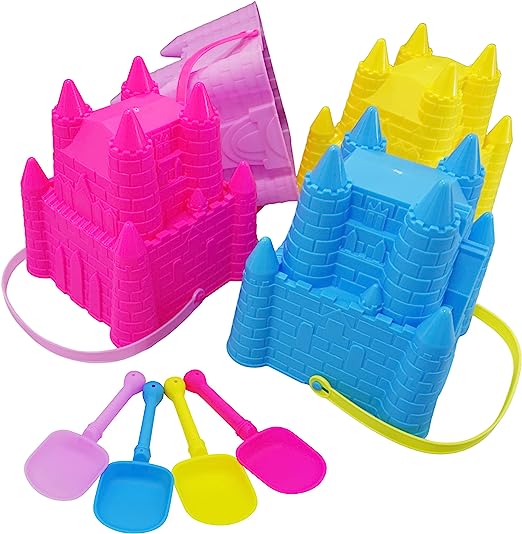 family-beach-trip-large-sand-castle-building-kit